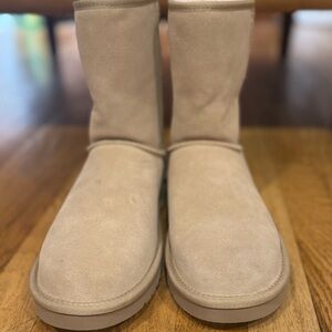 NEW - Size 11 - Koolaburra by UGG Tan Suede Boots